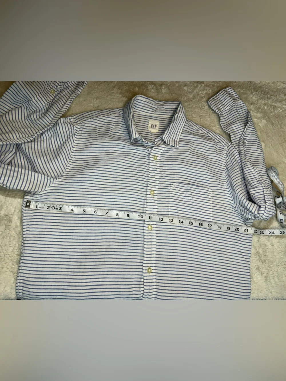 GAP size medium blue & white striped button down